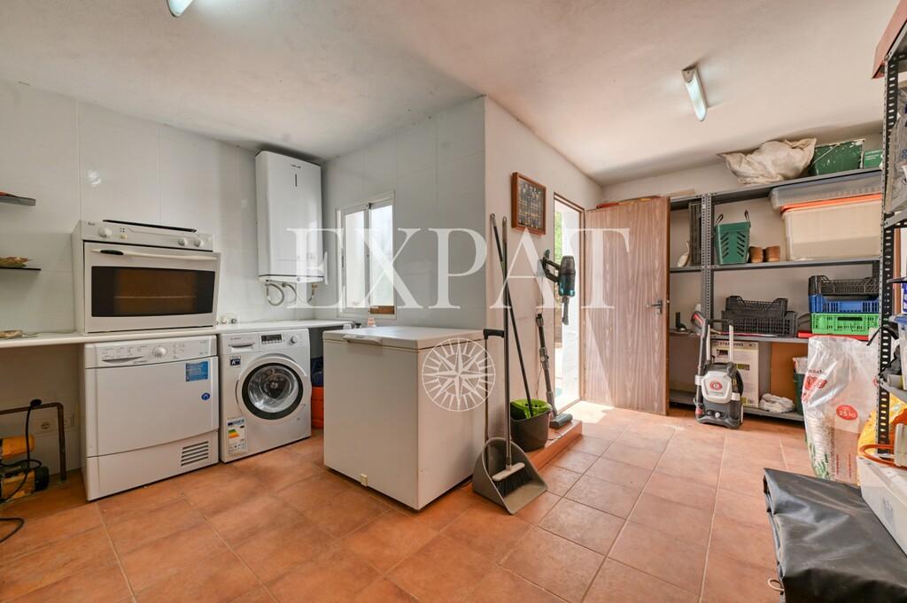 House for Sale in Sayalonga