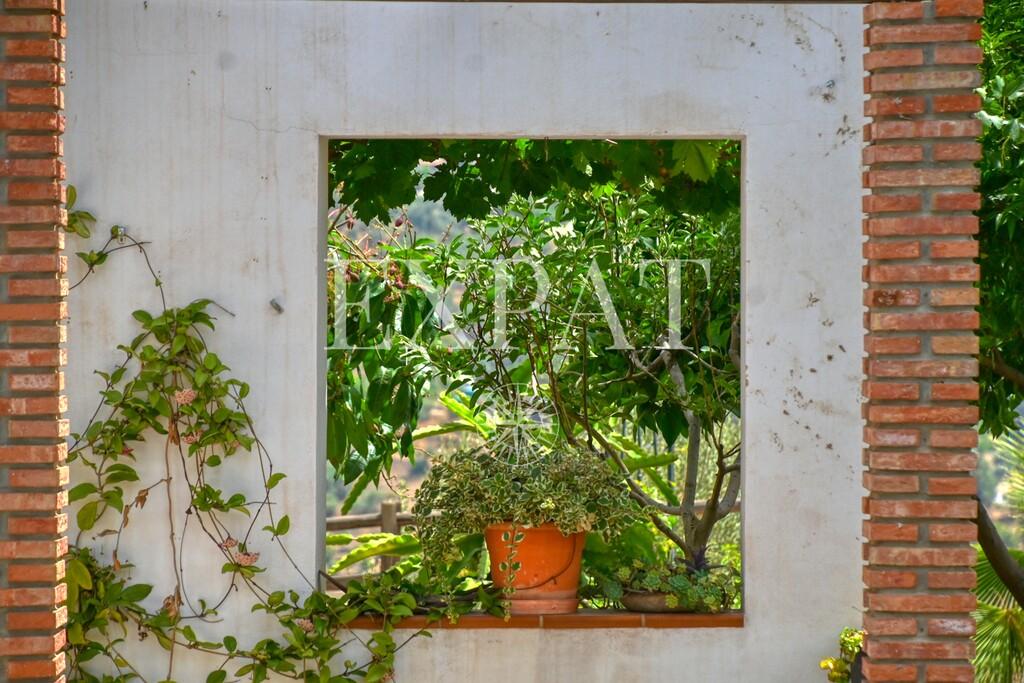 House for Sale in Sayalonga
