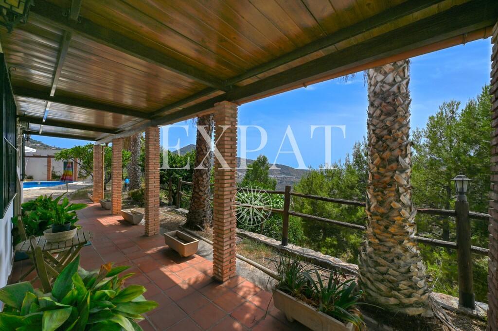 House for Sale in Sayalonga