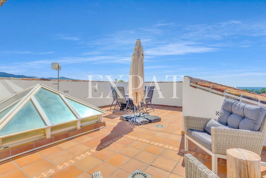 Villa for Sale in Almayate
