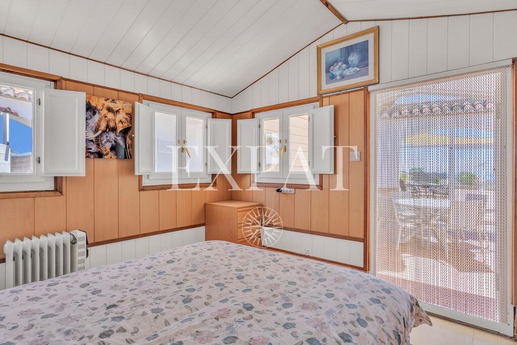 Villa for Sale in Almayate