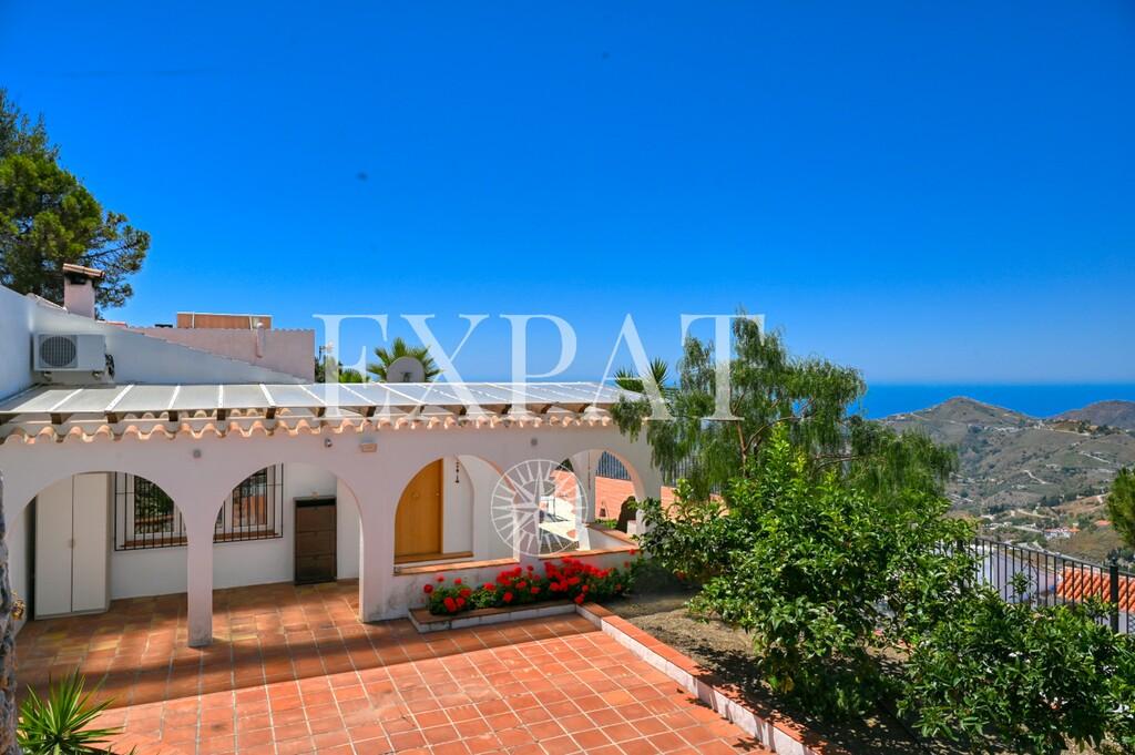 House for Sale in Cómpeta