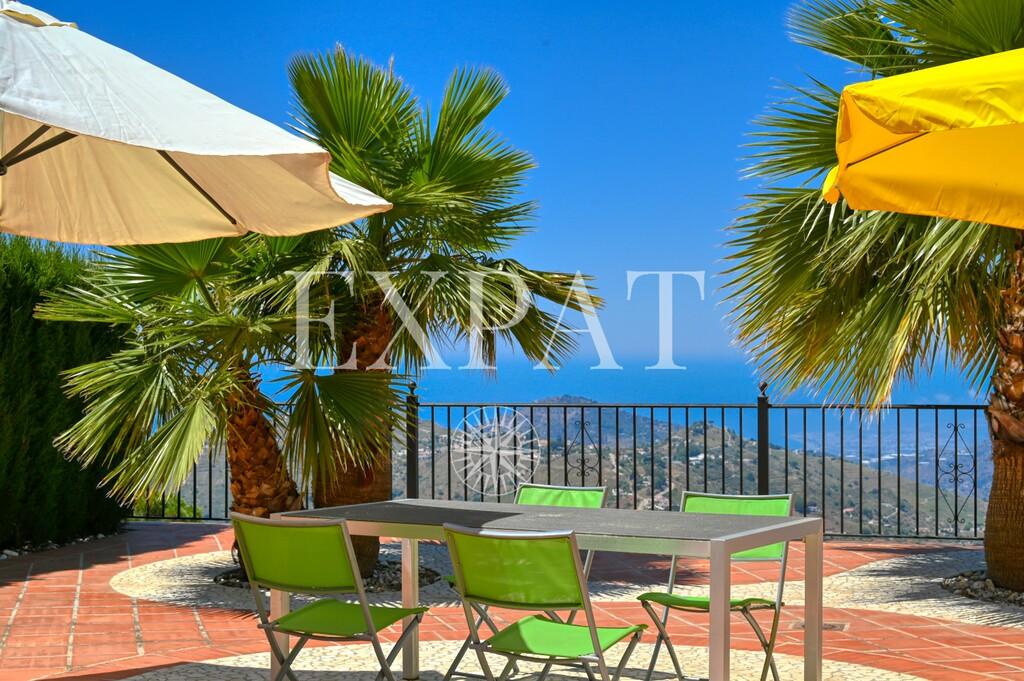 House for Sale in Cómpeta