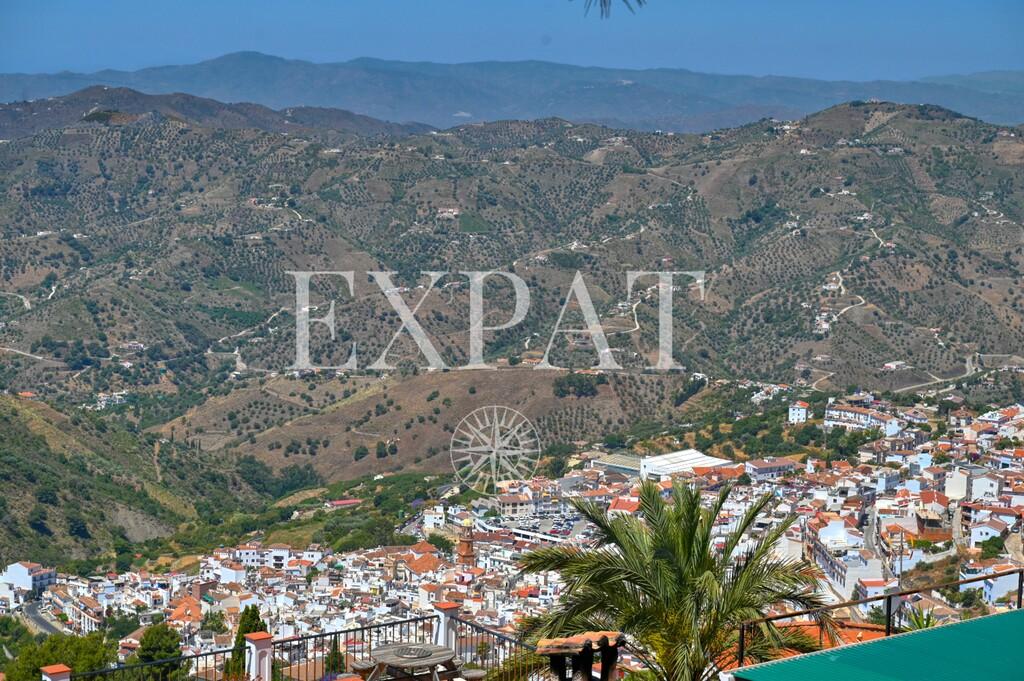 House for Sale in Cómpeta