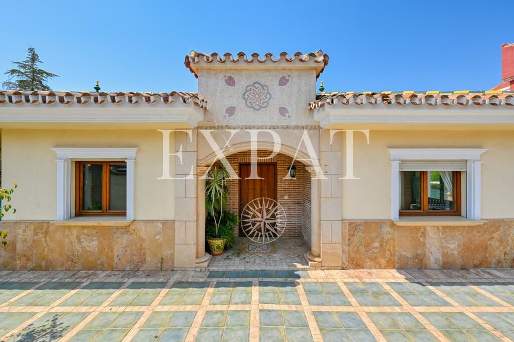 Villa for Sale in Málaga