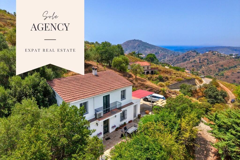 House for Sale in Cómpeta
