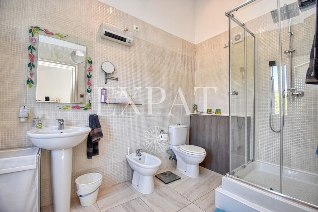 House for Sale in Cómpeta