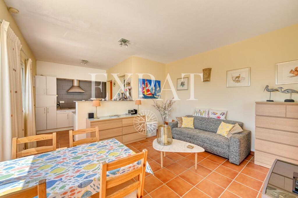 House for Sale in Arenas