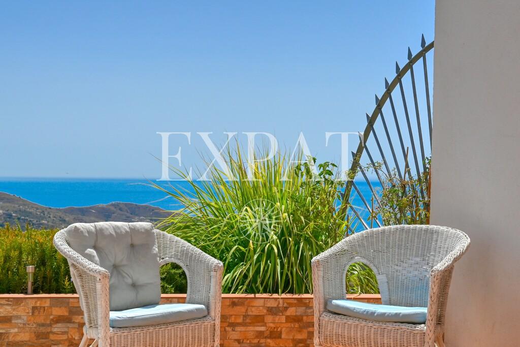 House for Sale in Sayalonga