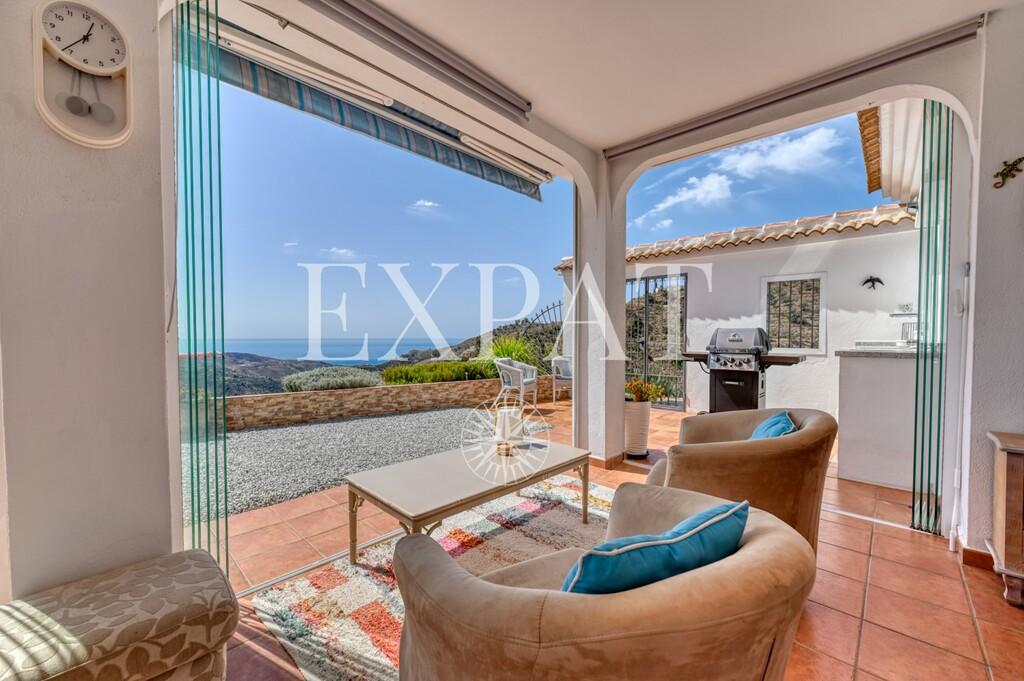 House for Sale in Sayalonga