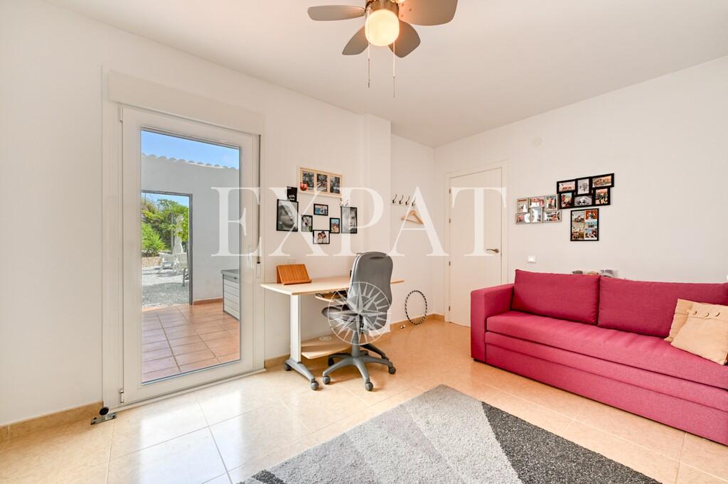 House for Sale in Sayalonga