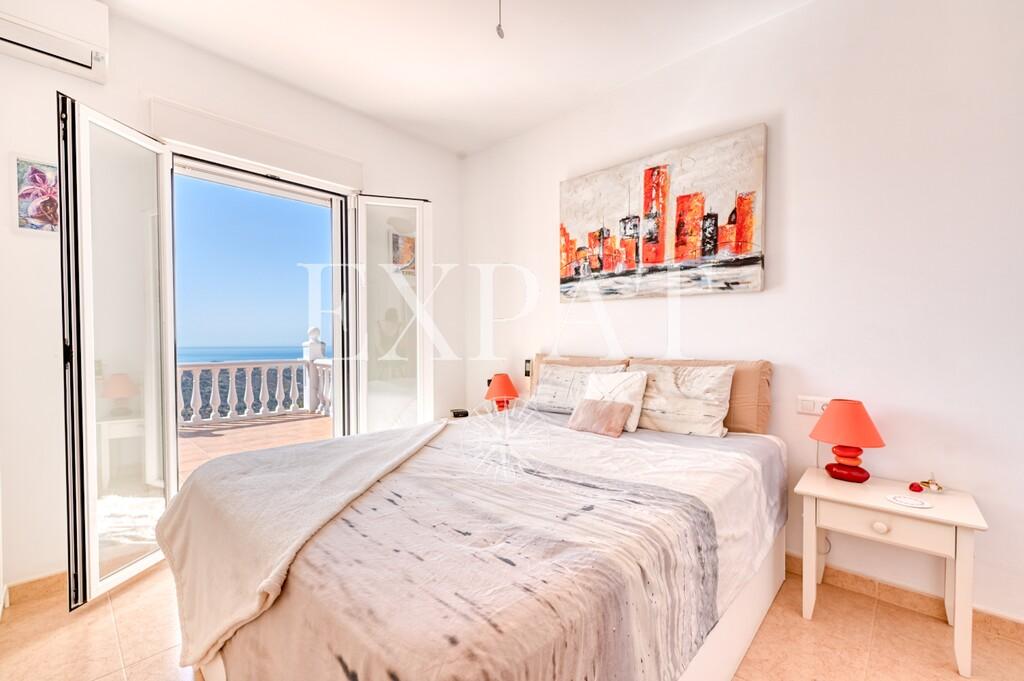 House for Sale in Sayalonga