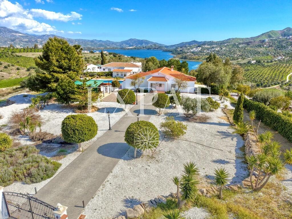 House for Sale in Viñuela