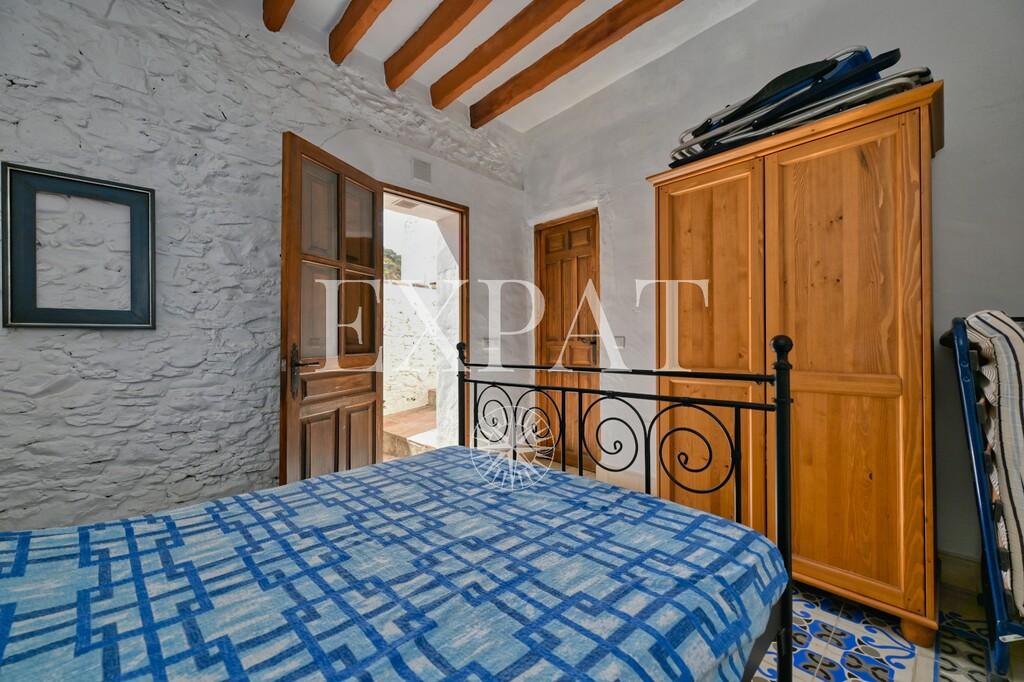 House for Sale in Almáchar