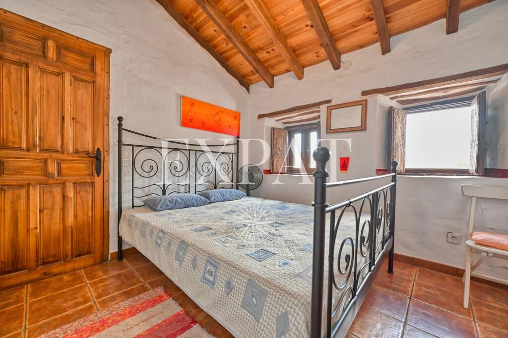 House for Sale in Almáchar