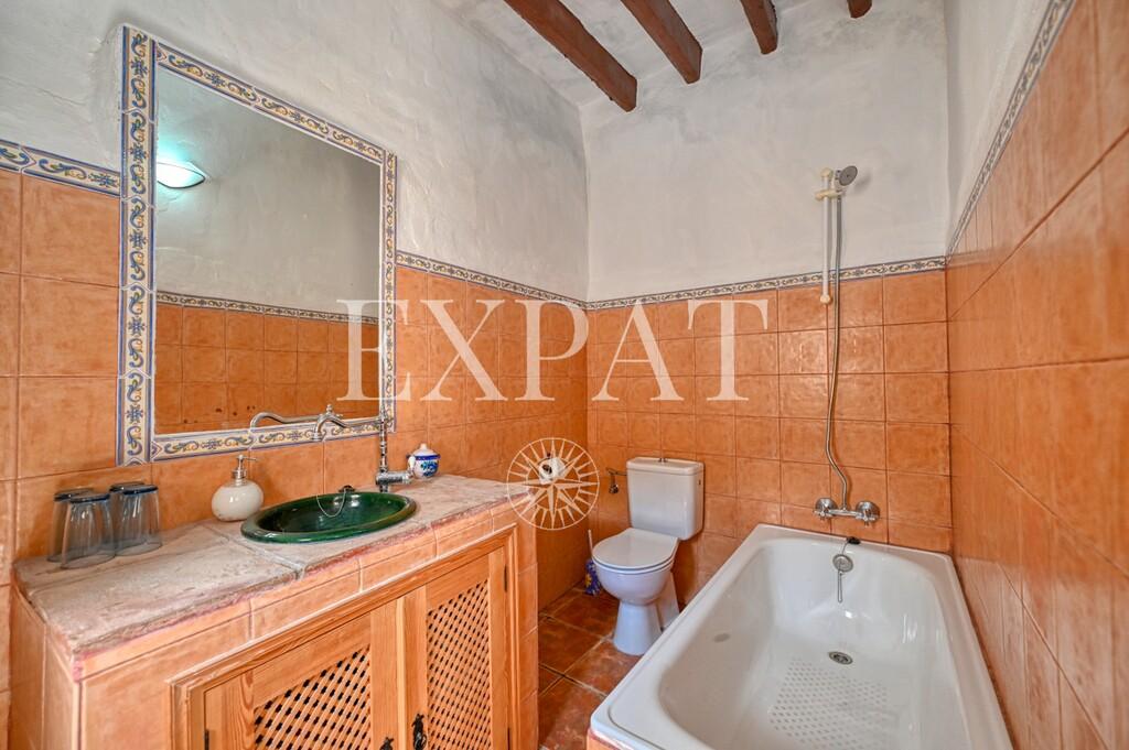 House for Sale in Almáchar