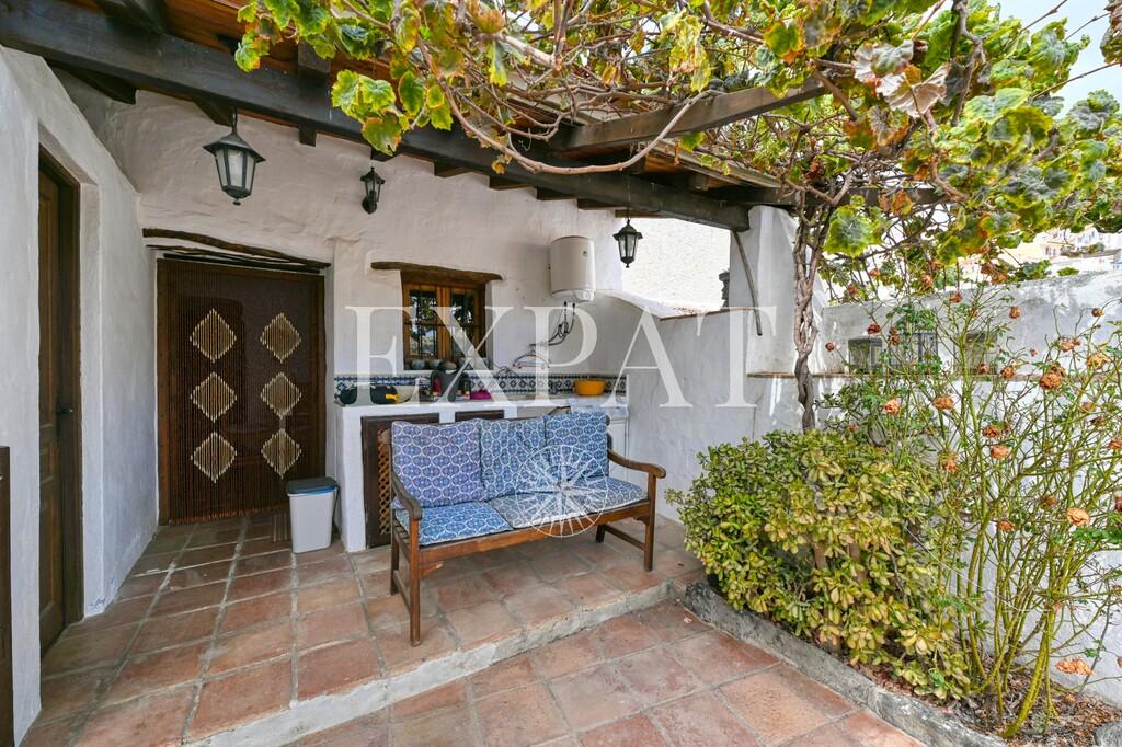 House for Sale in Almáchar