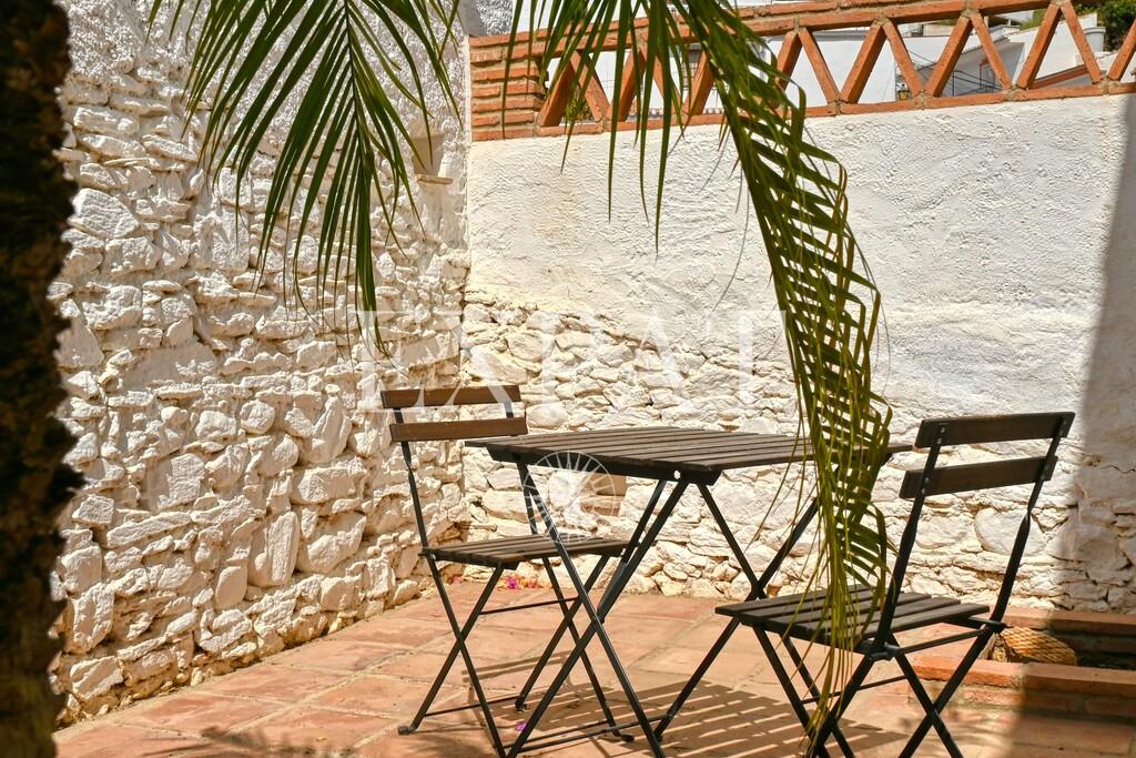 House for Sale in Almáchar