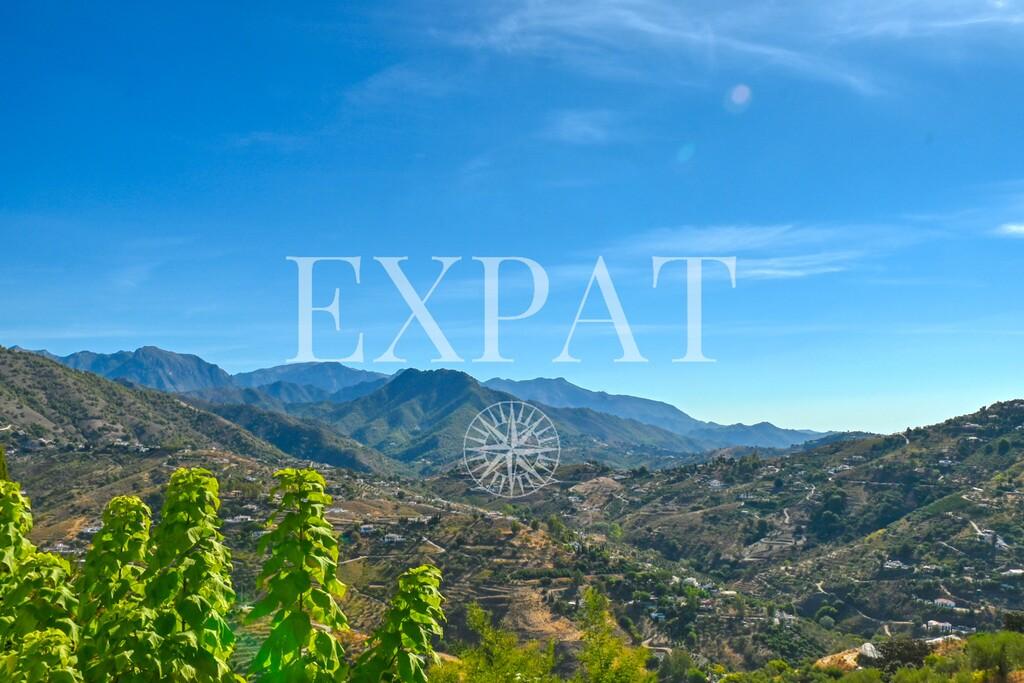 House for Sale in Cómpeta