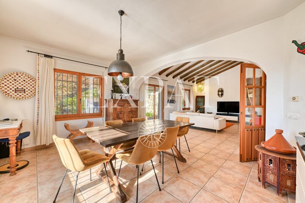 Casa en Venta en Cómpeta