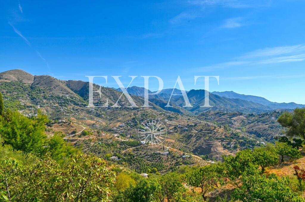 House for Sale in Cómpeta