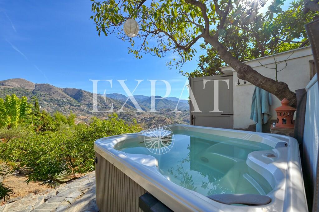 House for Sale in Cómpeta