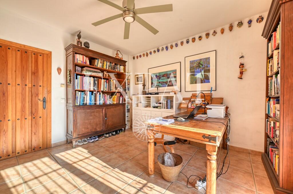 Casa en Venta en Cómpeta