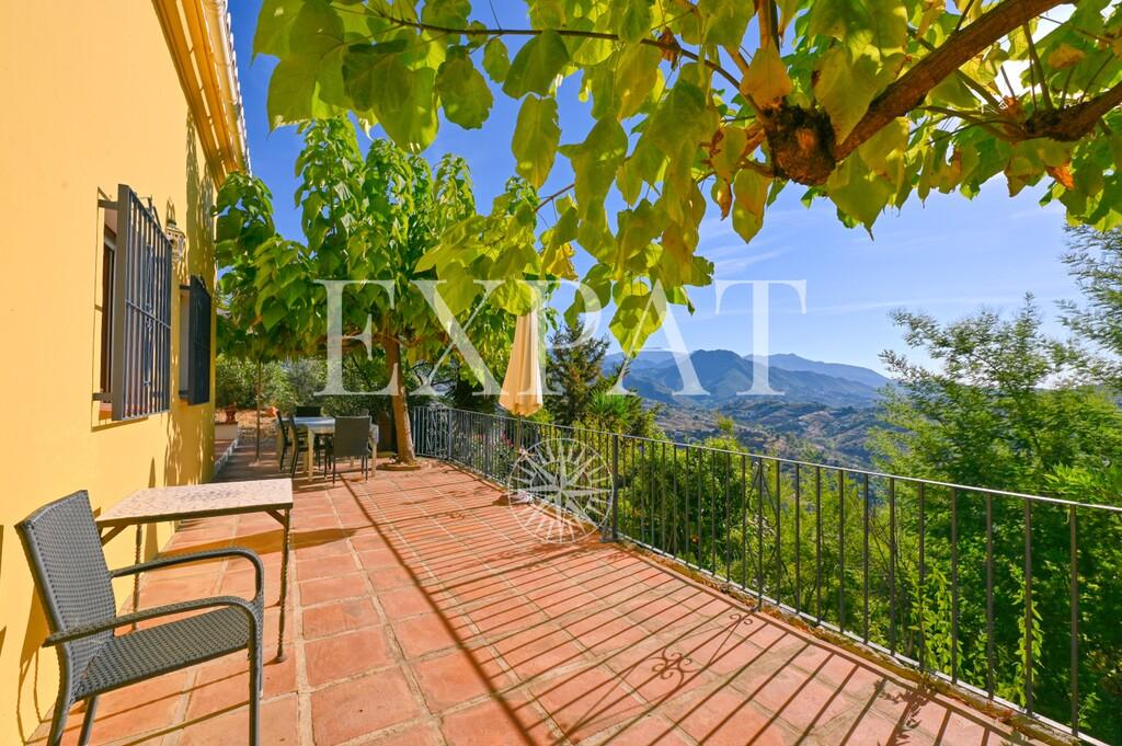 House for Sale in Cómpeta