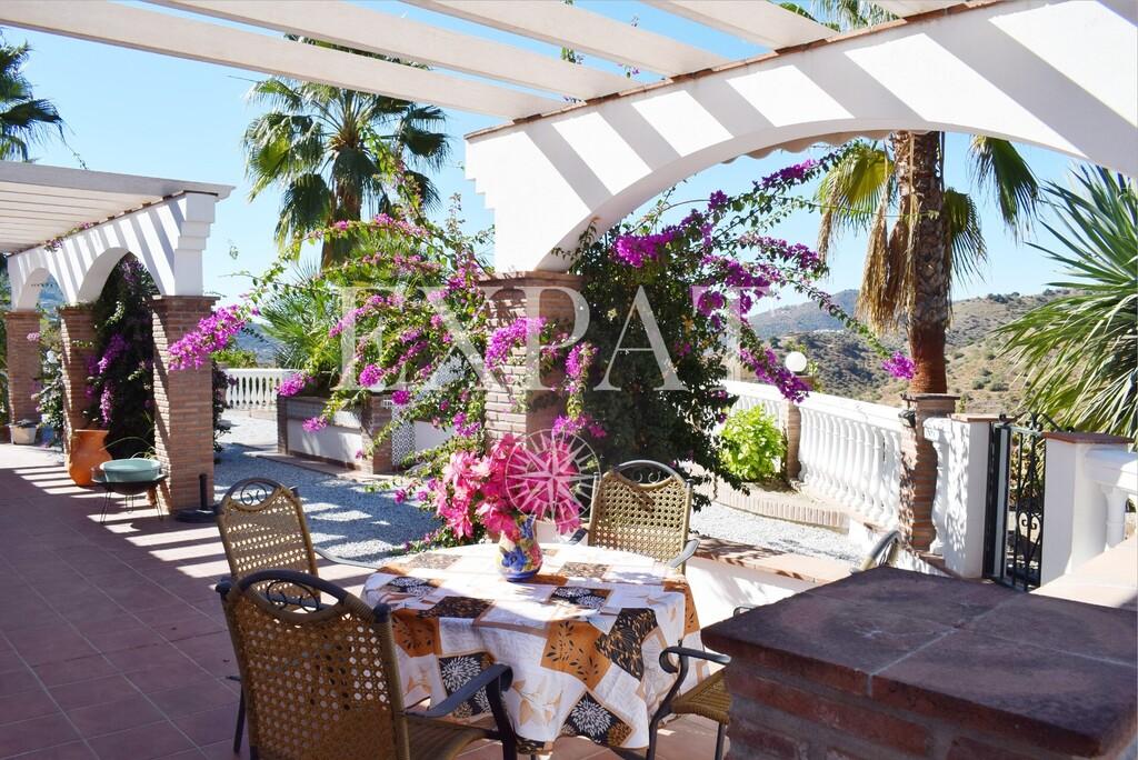 Casa en Venta en Cómpeta