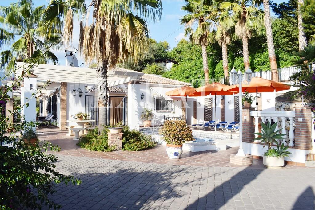 Casa en Venta en Cómpeta
