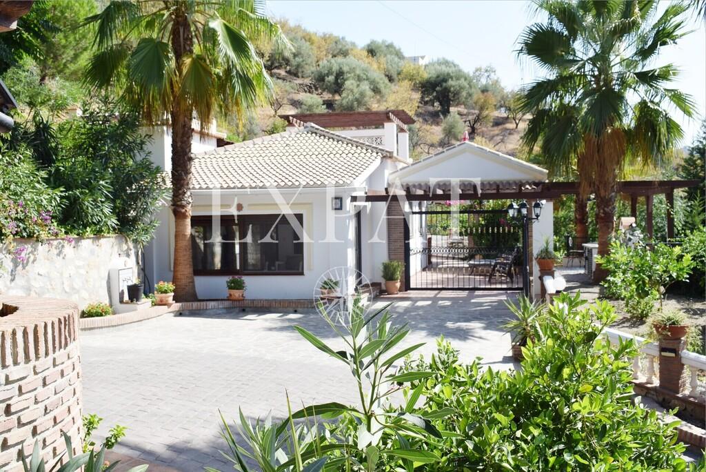 Casa en Venta en Cómpeta