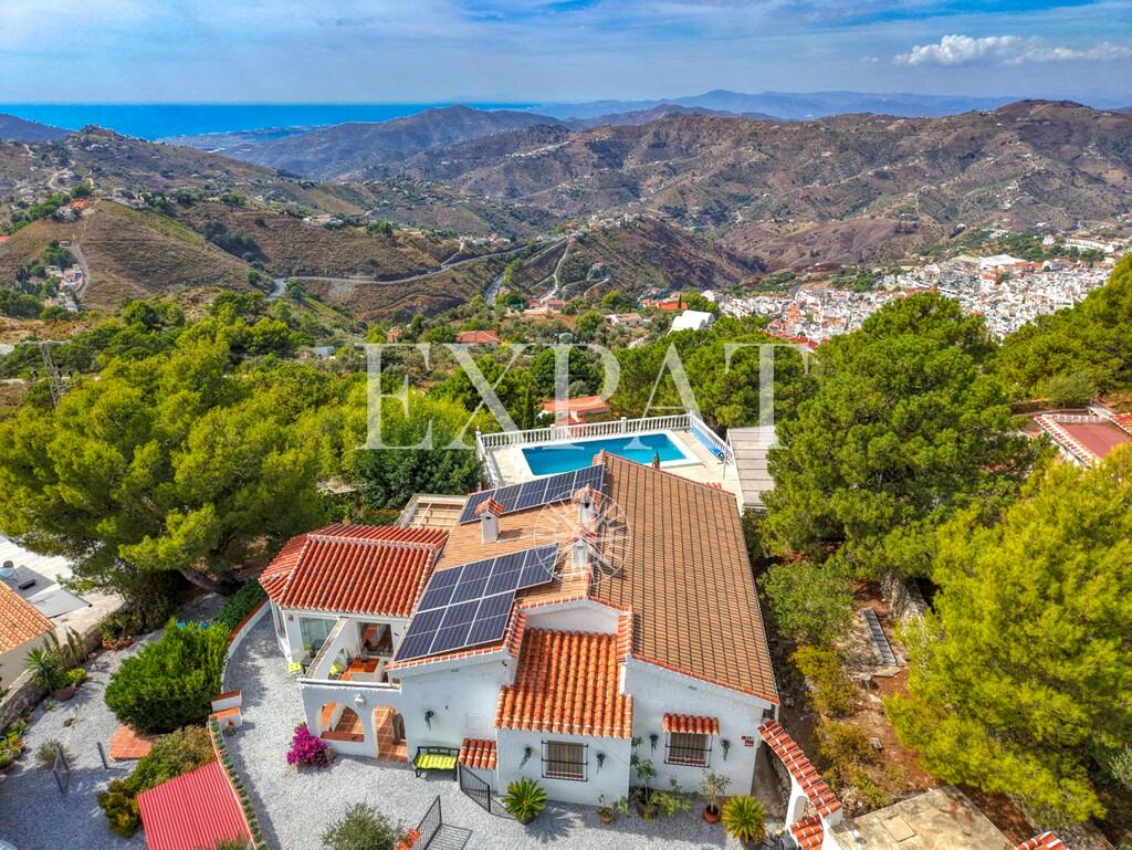 Casa en Venta en Cómpeta