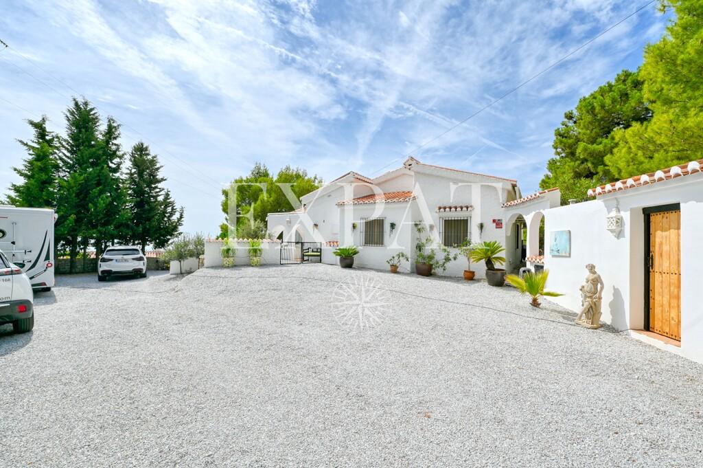 Casa en Venta en Cómpeta