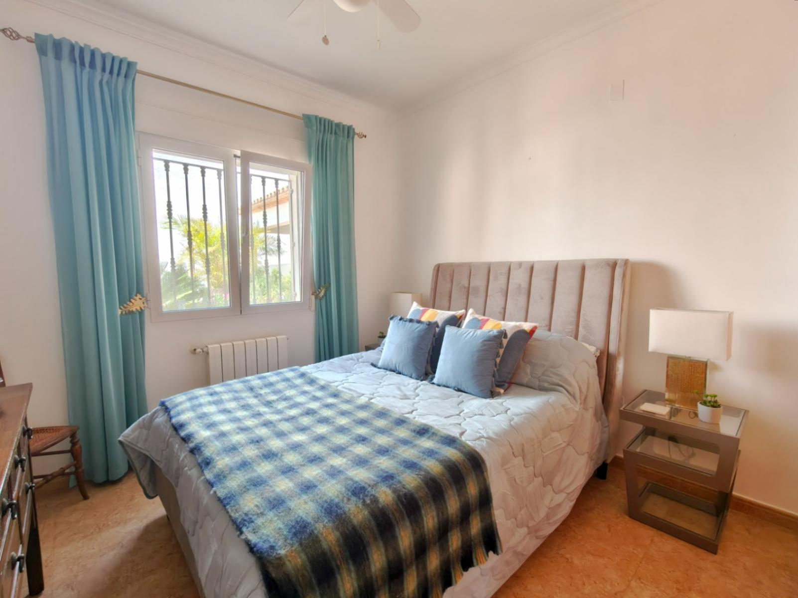 Villa for Sale in Pego