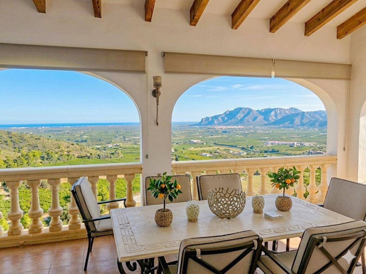 Villa for Sale in Pego