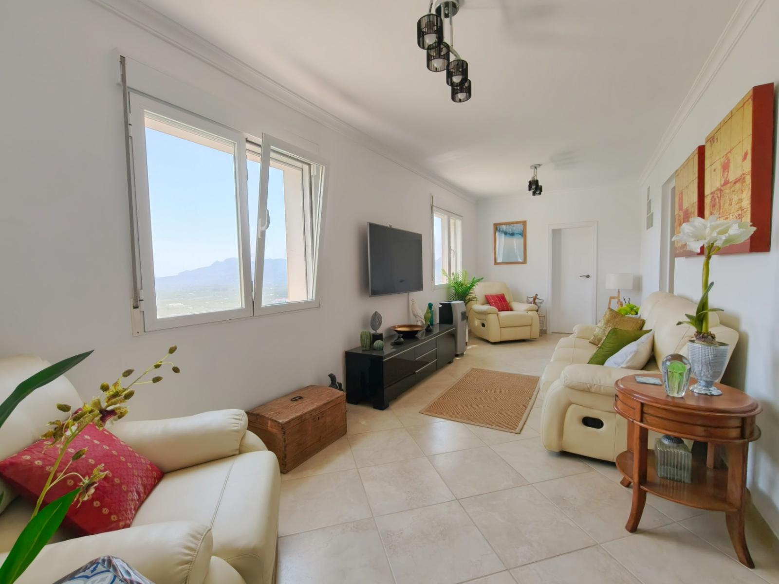 Villa for Sale in Pego
