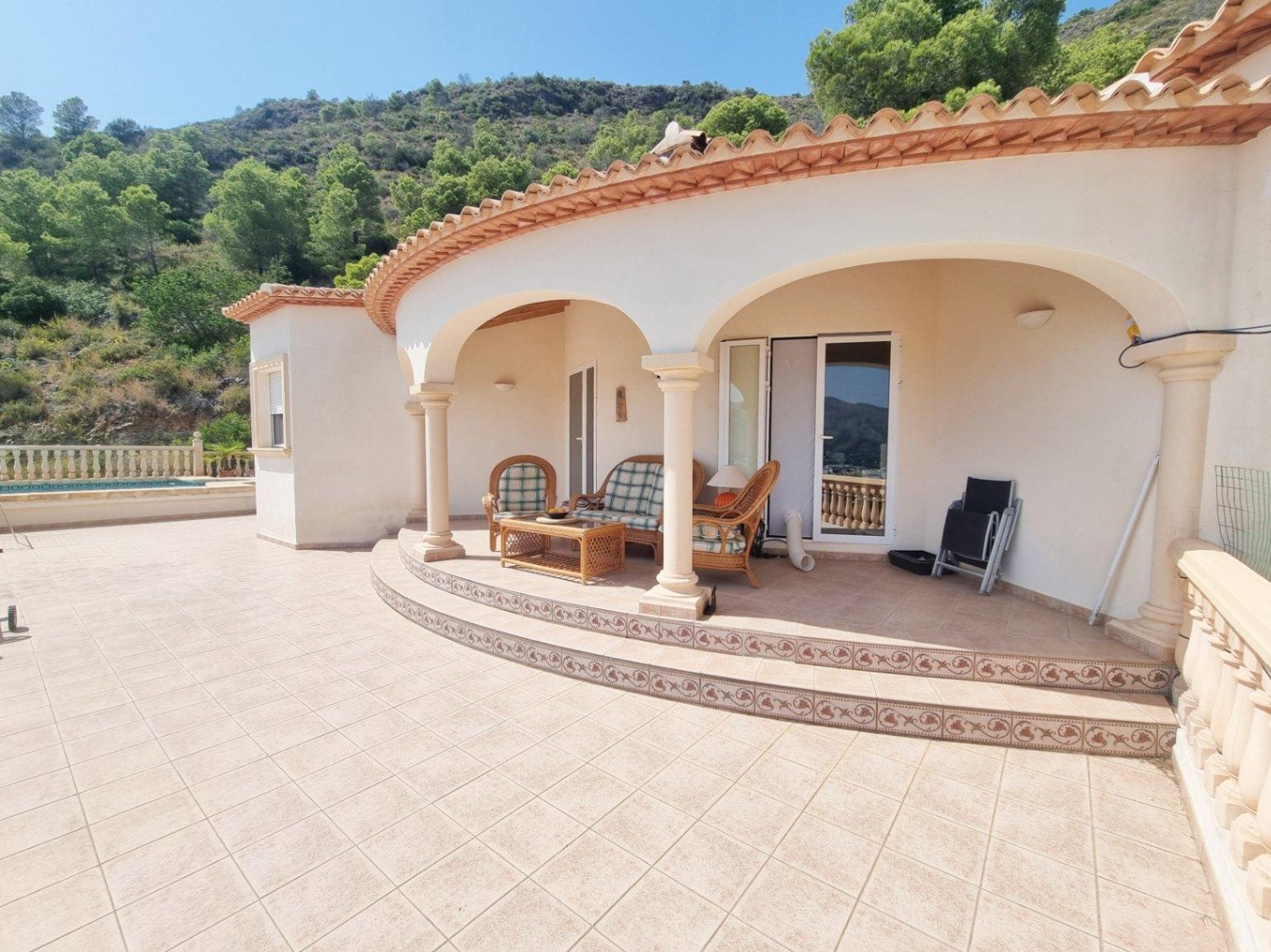 Villa for Sale in Pego