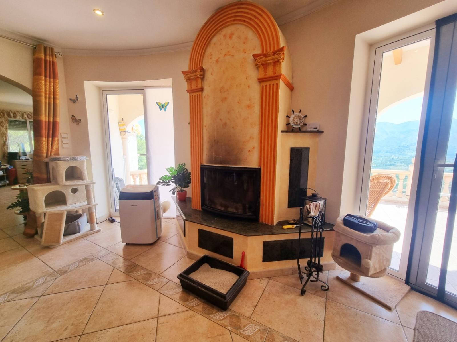 Villa for Sale in Pego