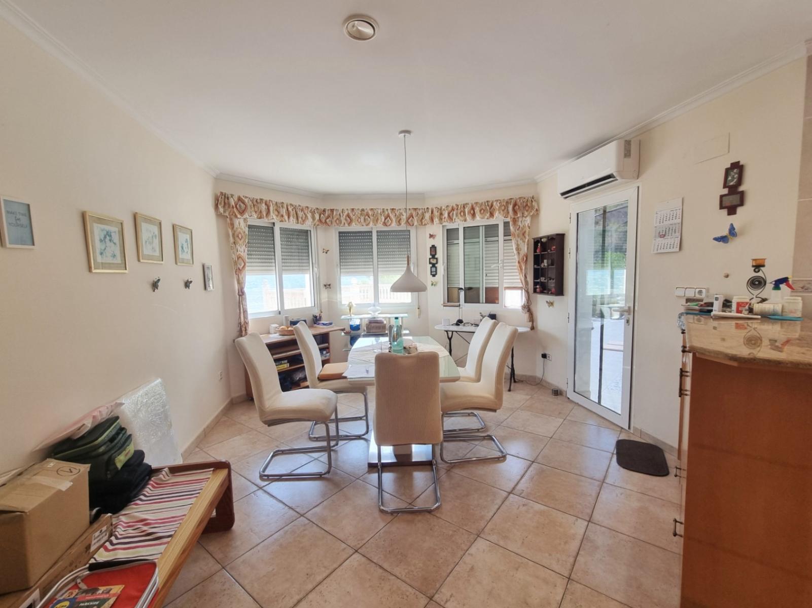 Villa for Sale in Pego