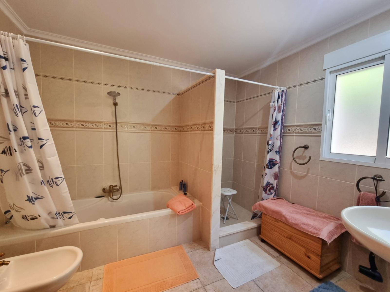 Villa for Sale in Pego