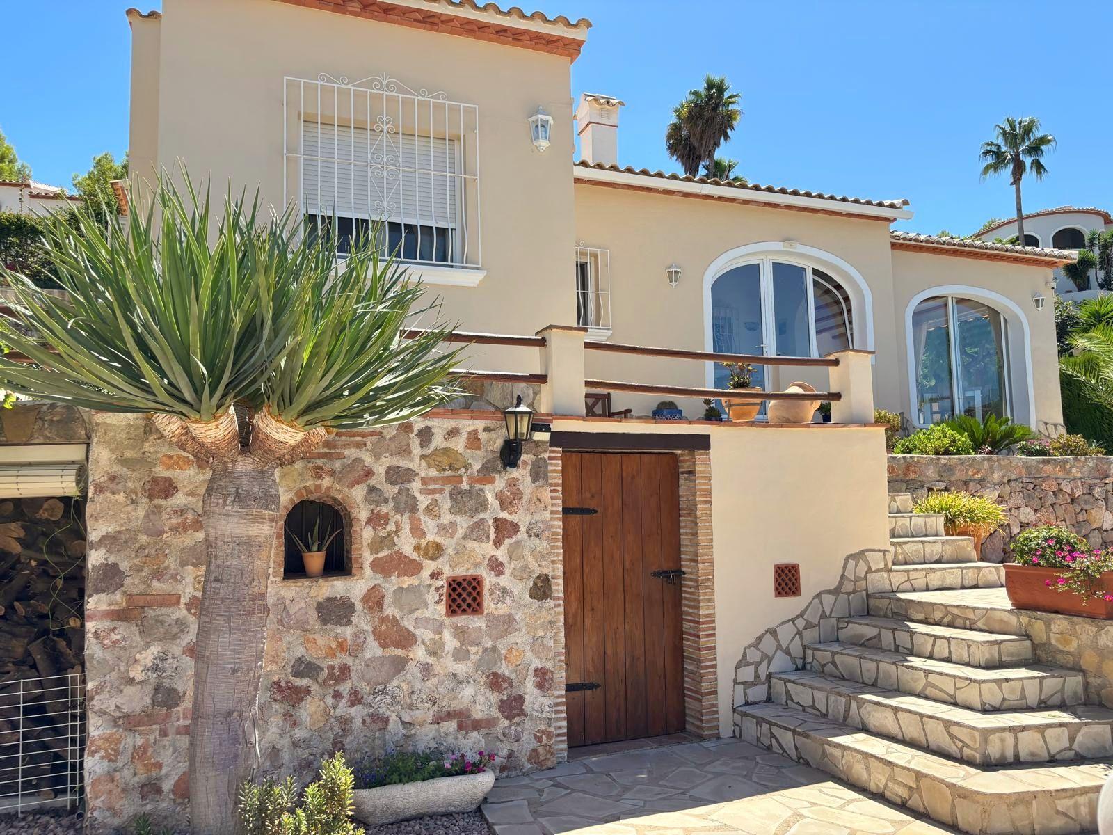 Villa en Venta en Ador