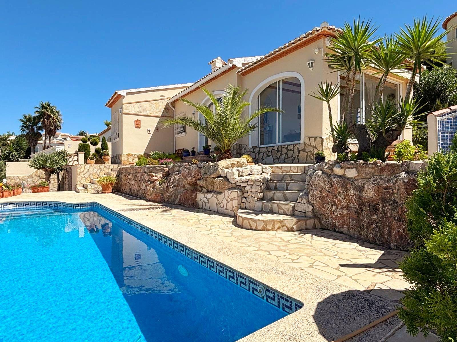 Villa en Venta en Ador