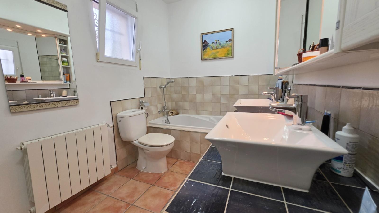 Villa en Venta en Ador