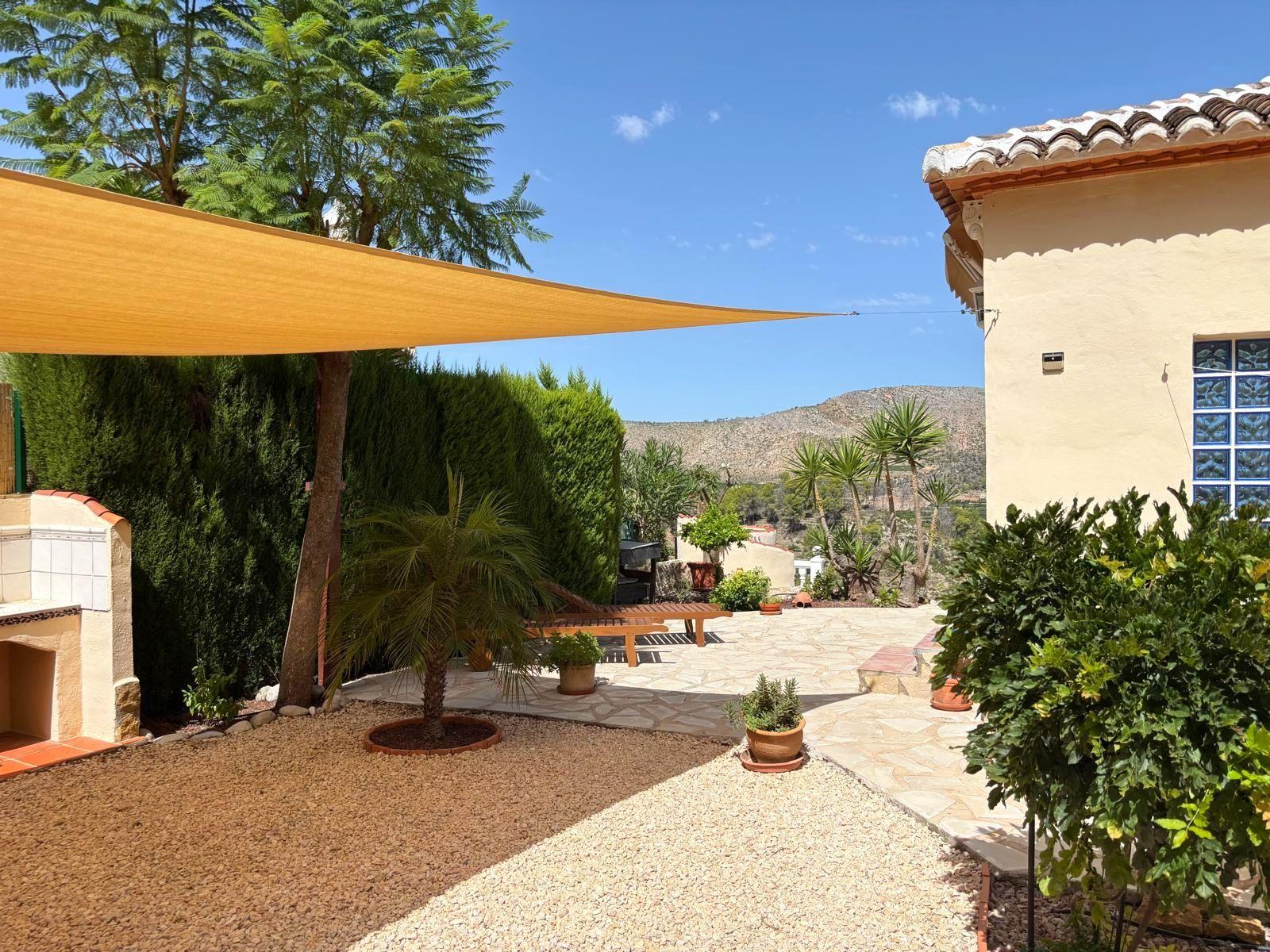 Villa en Venta en Ador