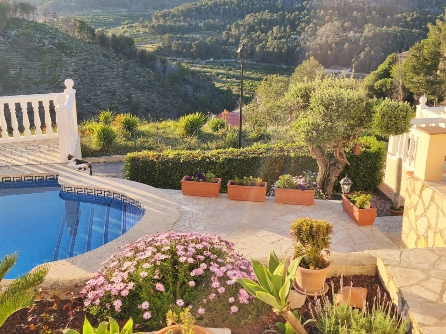 Villa en Venta en Ador