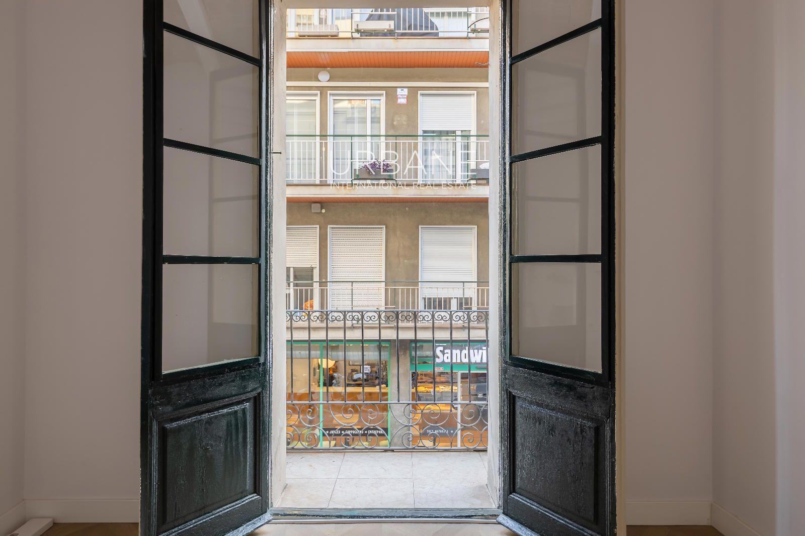 Flat for Sale in Barcelona