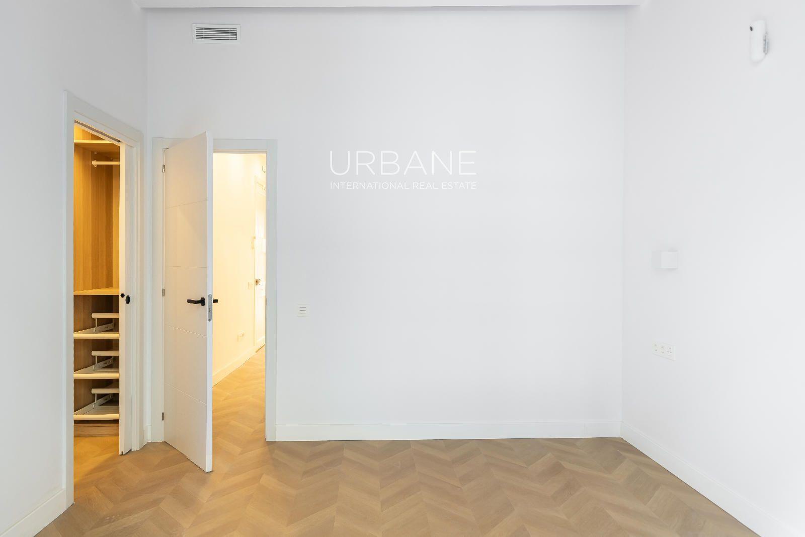 Flat for Sale in Barcelona