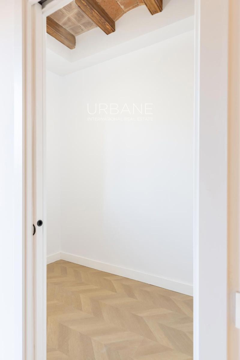 Flat for Sale in Barcelona