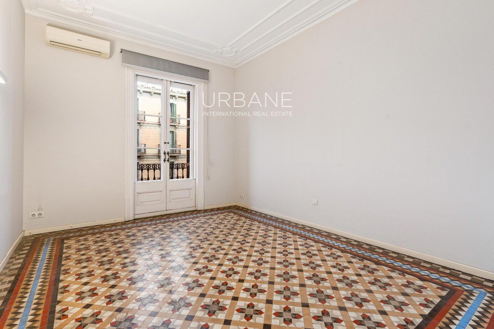 Flat for Sale in Barcelona