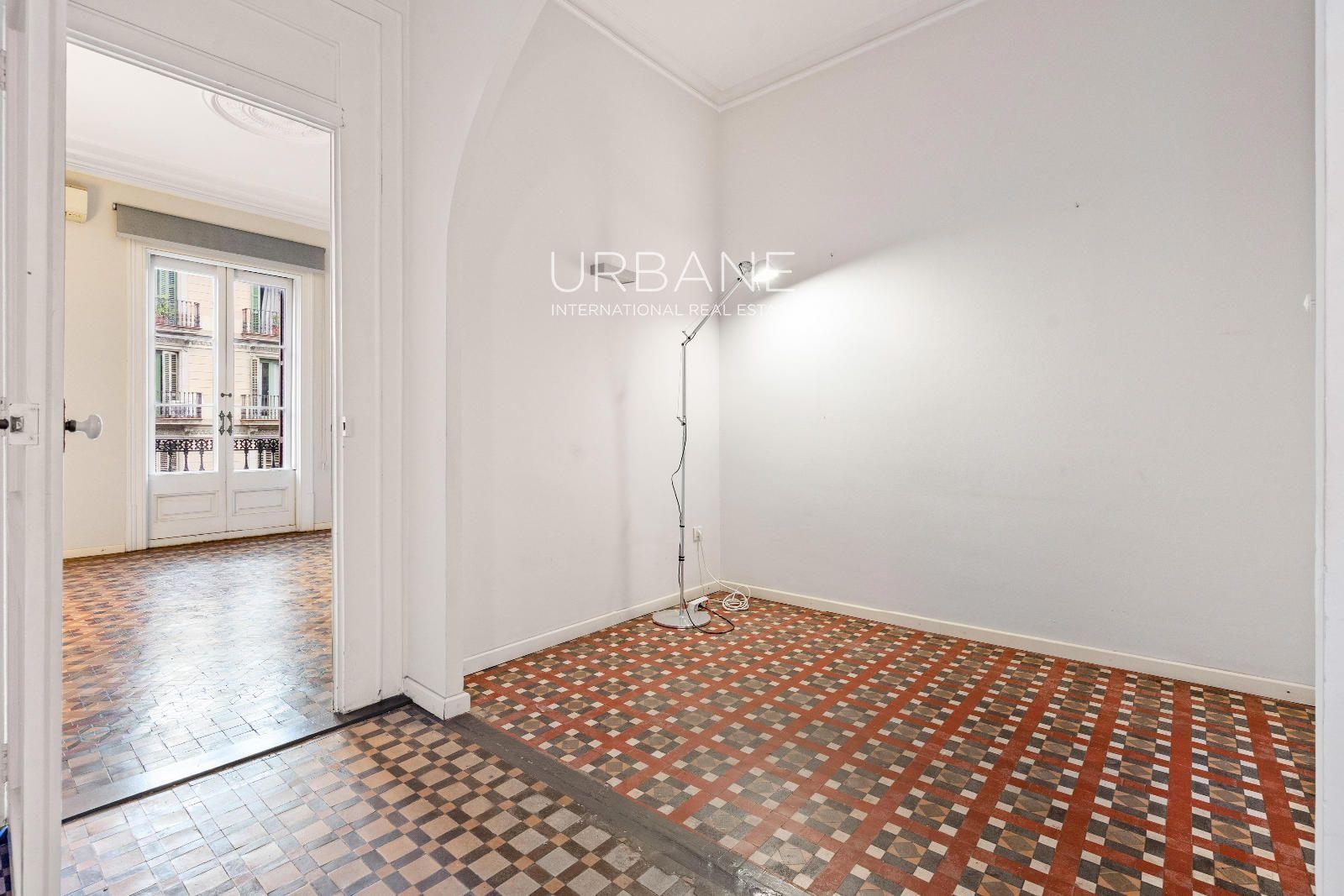 Flat for Sale in Barcelona